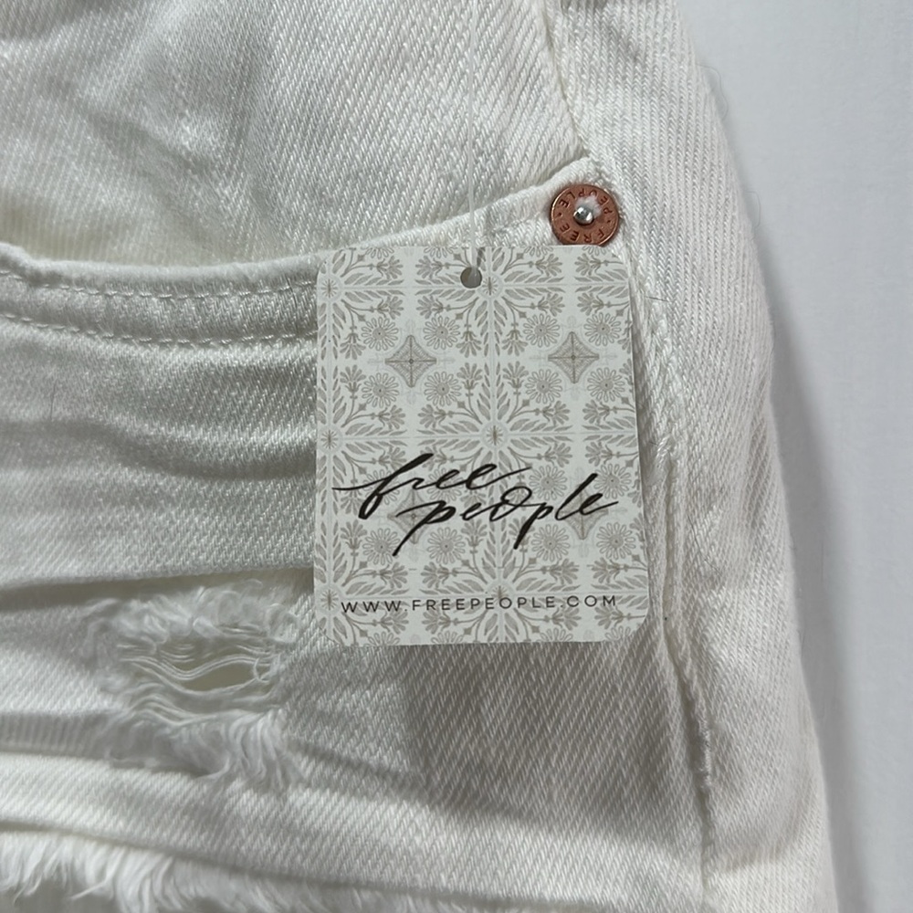 NWT Free People We The Free Living Good Vibrations White Denim Cutoff Shorts - Picture 7 of 11